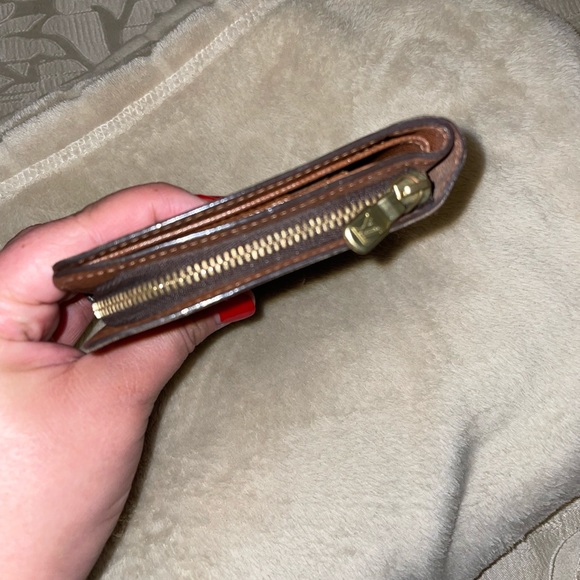 Monogram canvas Louis Vuitton wallet - Picture 15 of 16